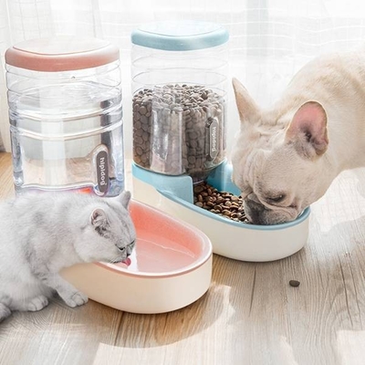 Anti Skid Dog Automatic Feeder Pet Water Feeding Combined Grain Storage Bucket