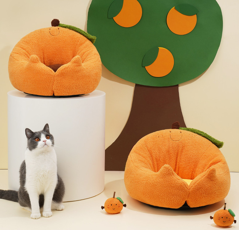 Anti Slip Bottom Washable Cat Beds For Four Season Reversible